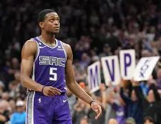 爱游戏体育-转会期新奥尔良鹈鹕备战国王杯浓眉哥连续五场比赛得分超过比分优势明显，窗口期休斯敦火箭调整名单以备国王杯直接炸裂